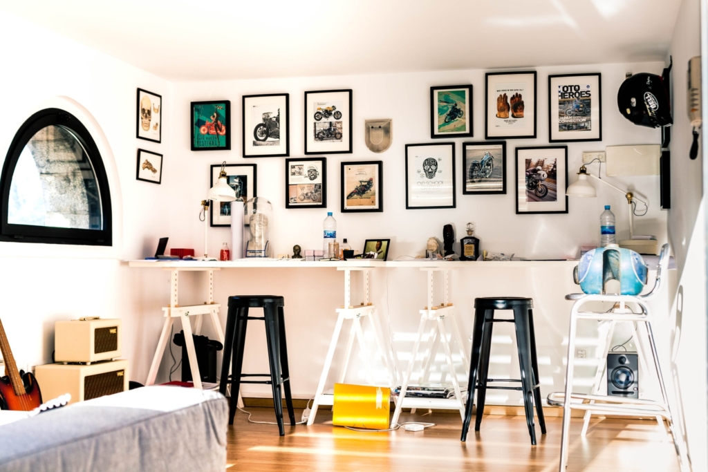 Wall Decor Ideas for Confined Spaces